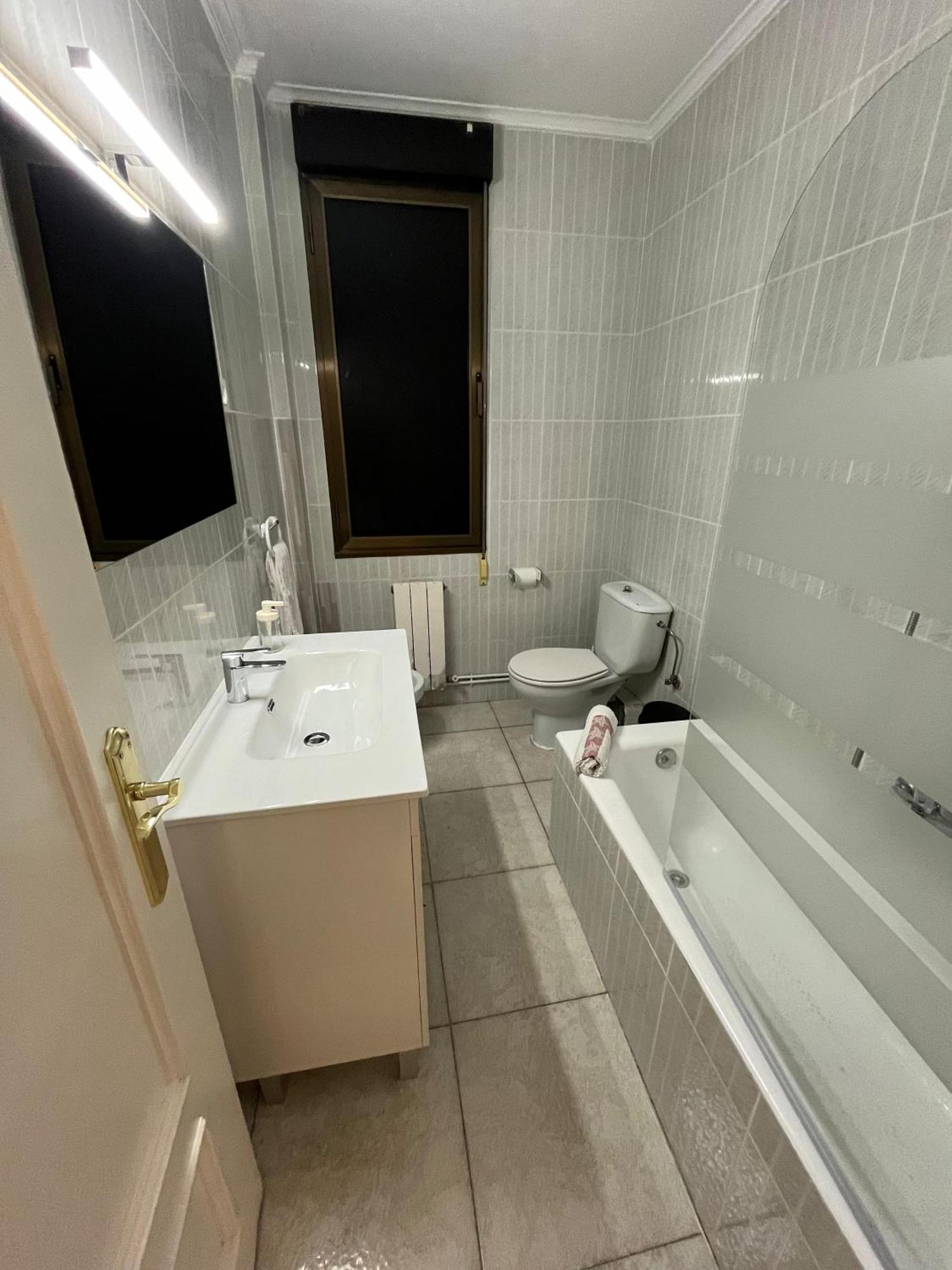 Ferienwohnung Bilbao Centrico 2H Trauko2 Exterior foto